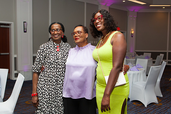 015_Arline_8531
