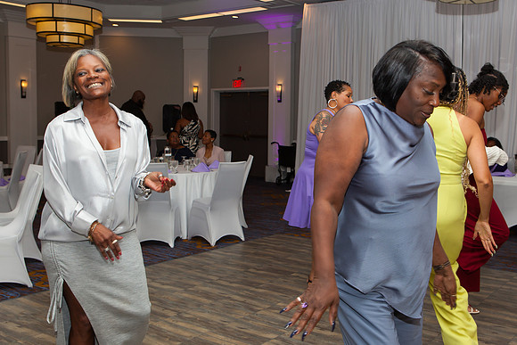 121_Arline_8647